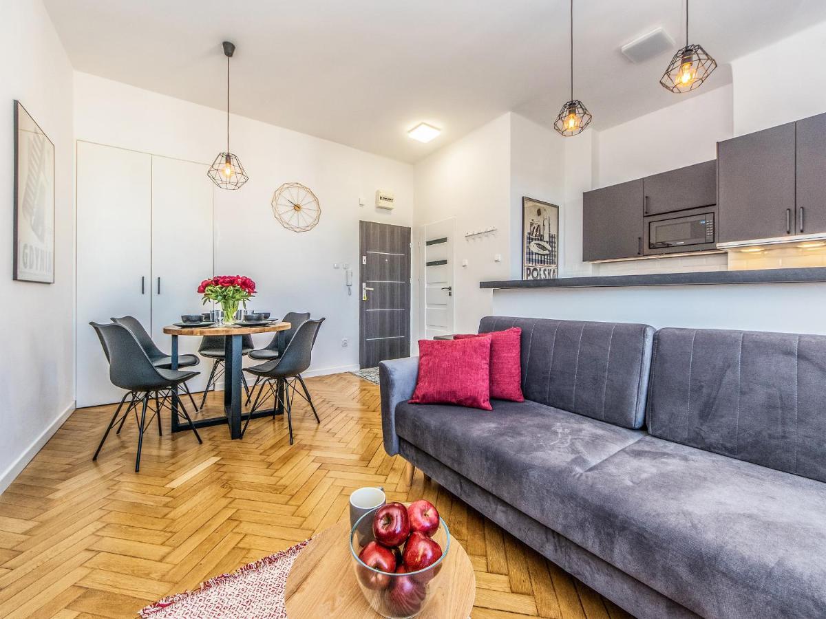 3 Citygo Apartament Skwer Kosciuszki 10 Na 10 Gdynia Esterno foto